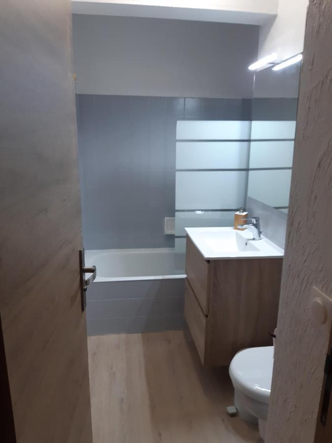 Appartement Meuble Avec Vue Sur Les Montagnes Et Piscine L'Ete Saint-Gervais-les-Bains Exteriör bild